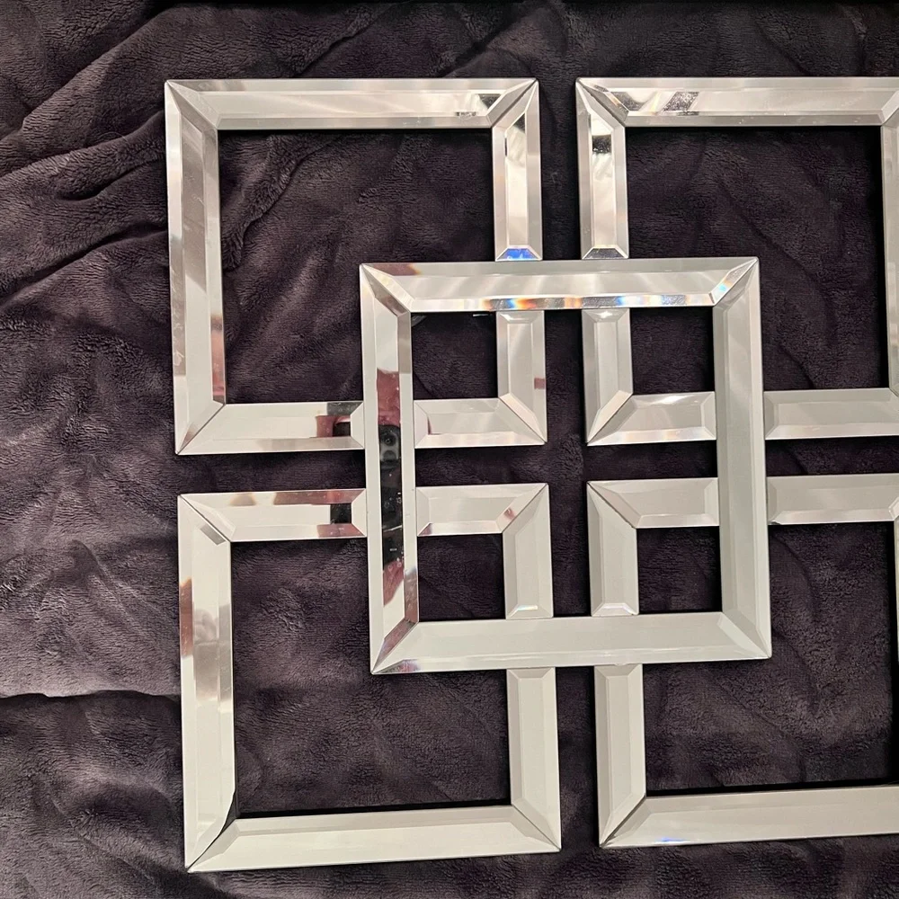 Modern Geometric Wall Decor in Silver